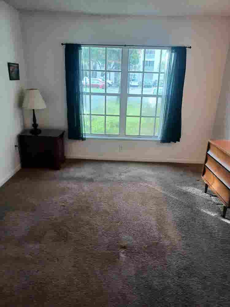 master bedroom w private bathroom