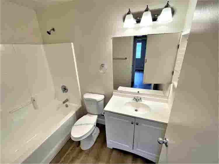 Spacious Rooms For Rent