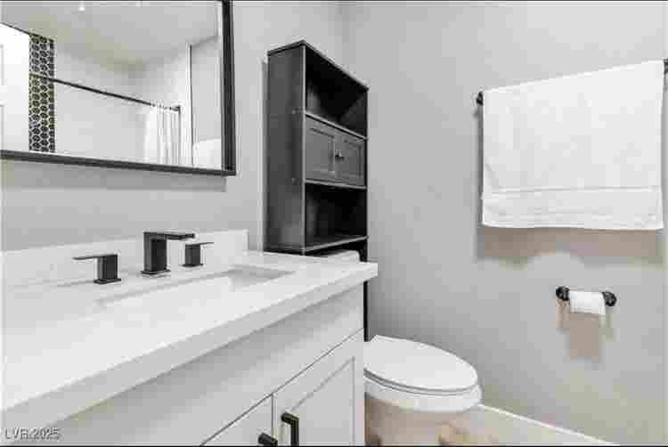 Master br remodeled private bath
