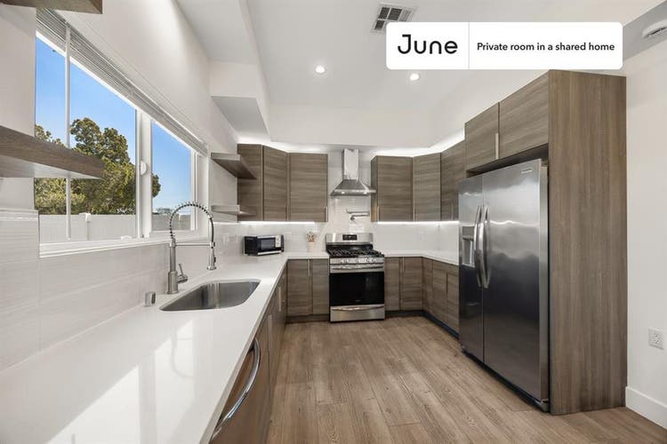4 BR in Los Angeles