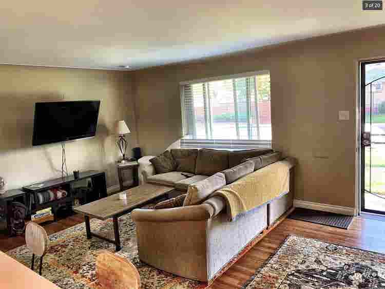 2BR Duplex in Denver Available Now
