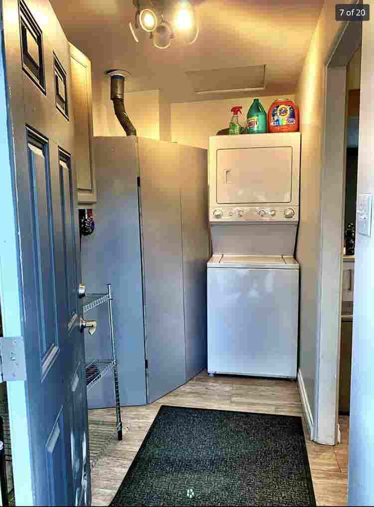 2BR Duplex in Denver Available Now