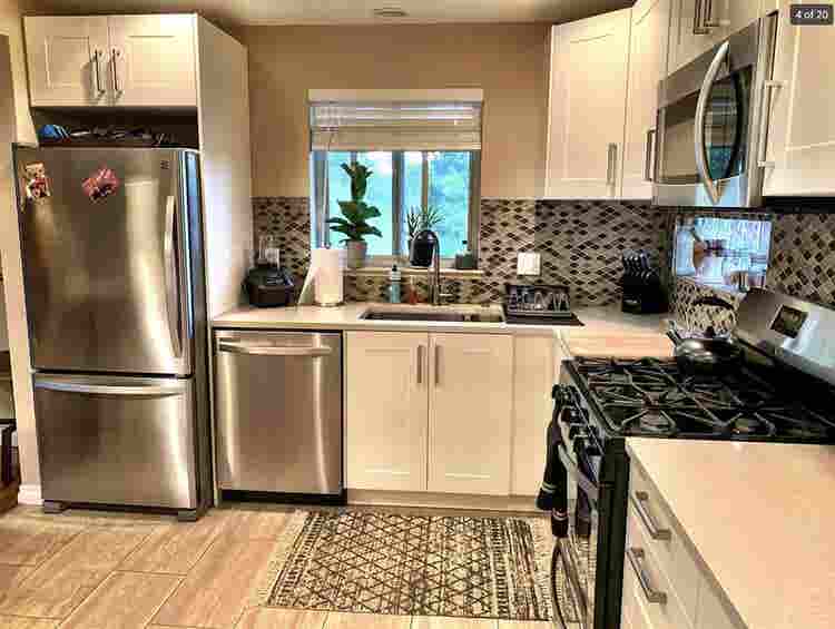 2BR Duplex in Denver Available Now
