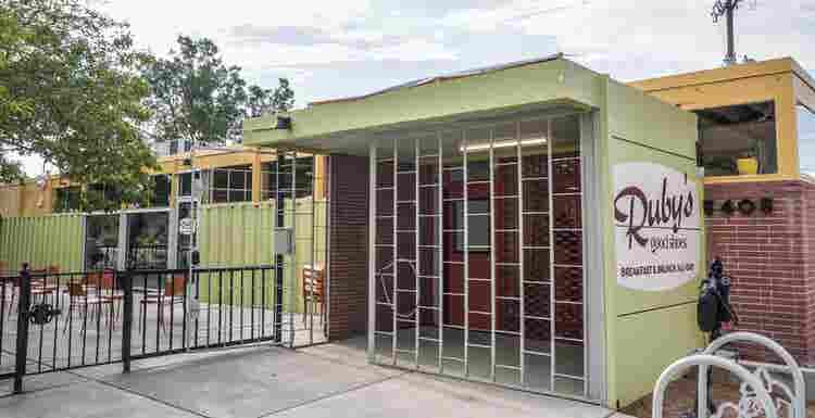 2BR Duplex in Denver Available Now