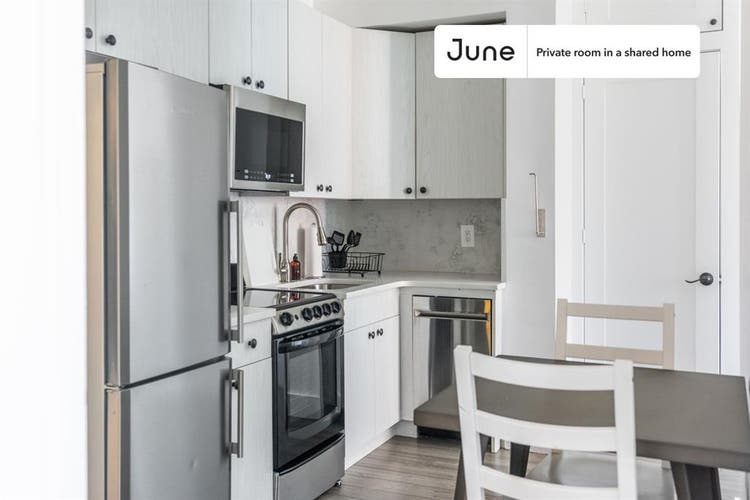 2 BR in New York City