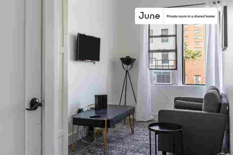 2 BR in New York City