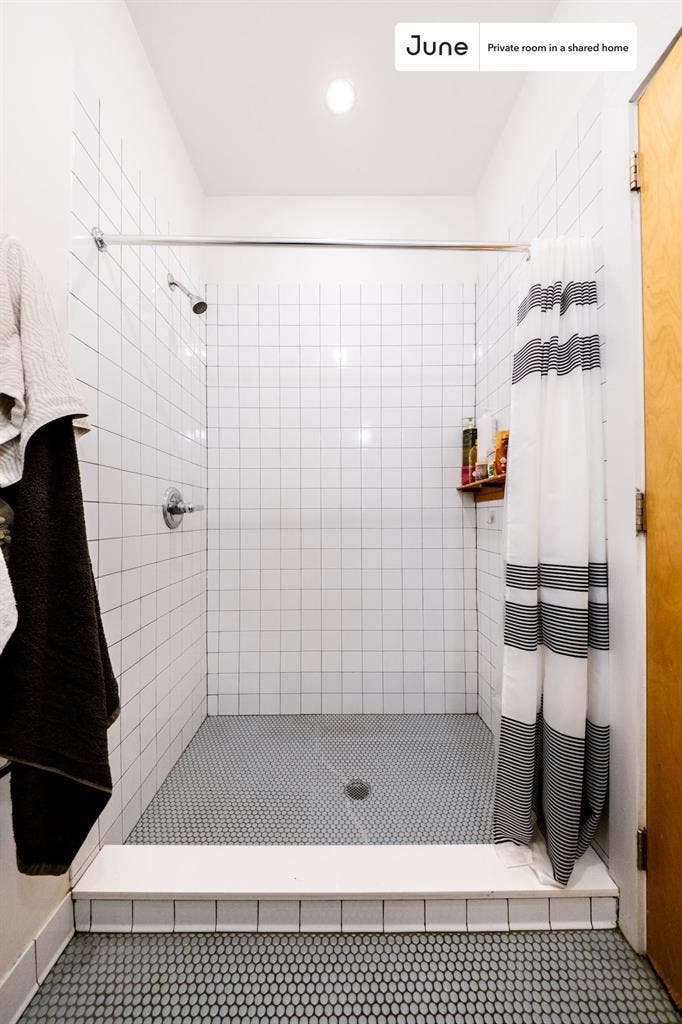6 BR in New York City