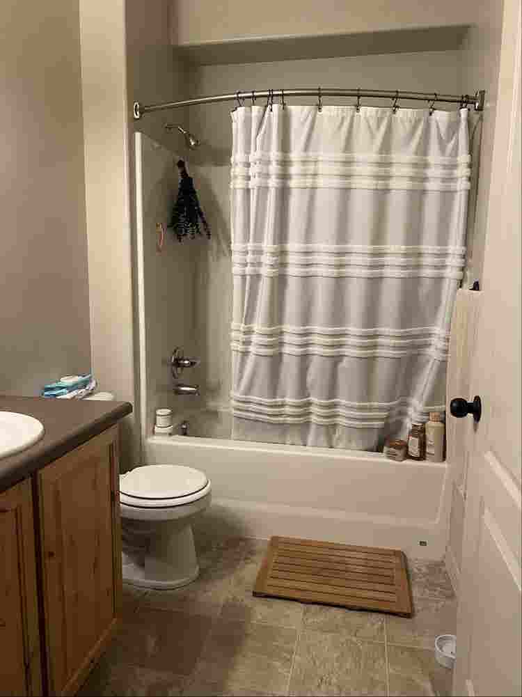 Room available - Females only