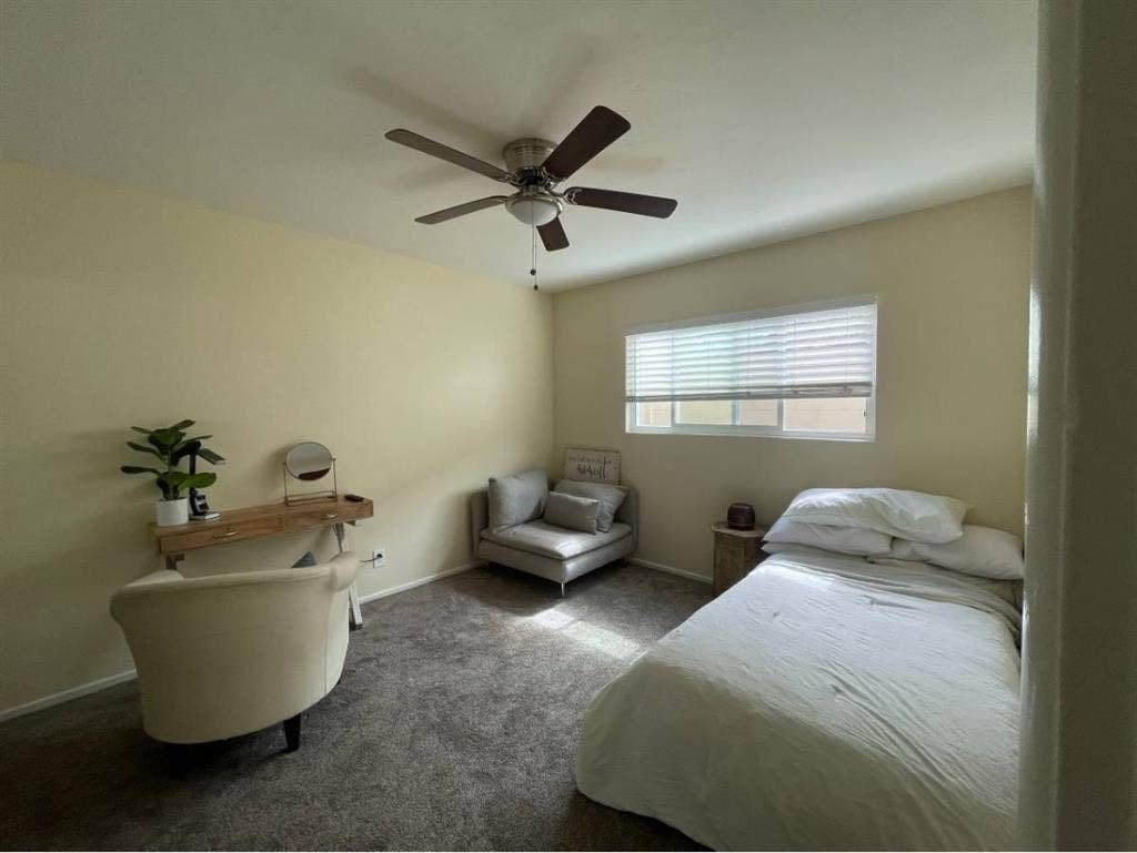 $,.  private room COSTA MESA.