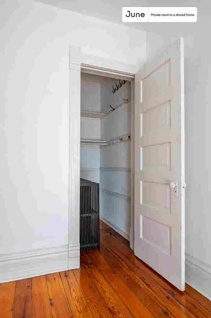 2 BR in Chicago