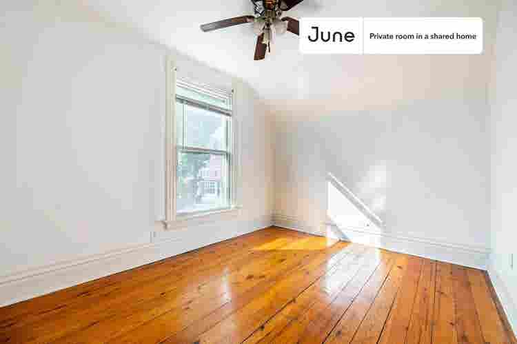 2 BR in Chicago