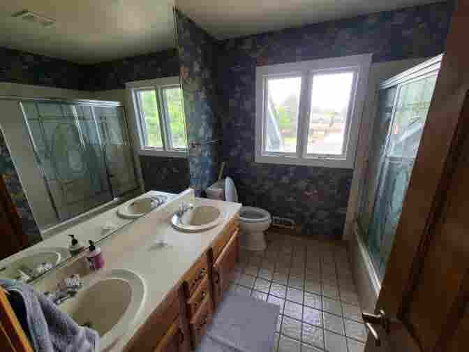 Room Available In Large Home