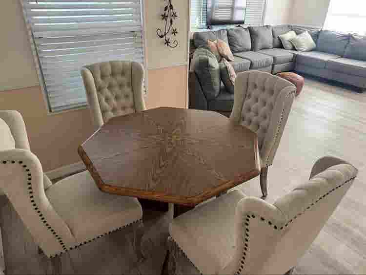 Room in mobile home