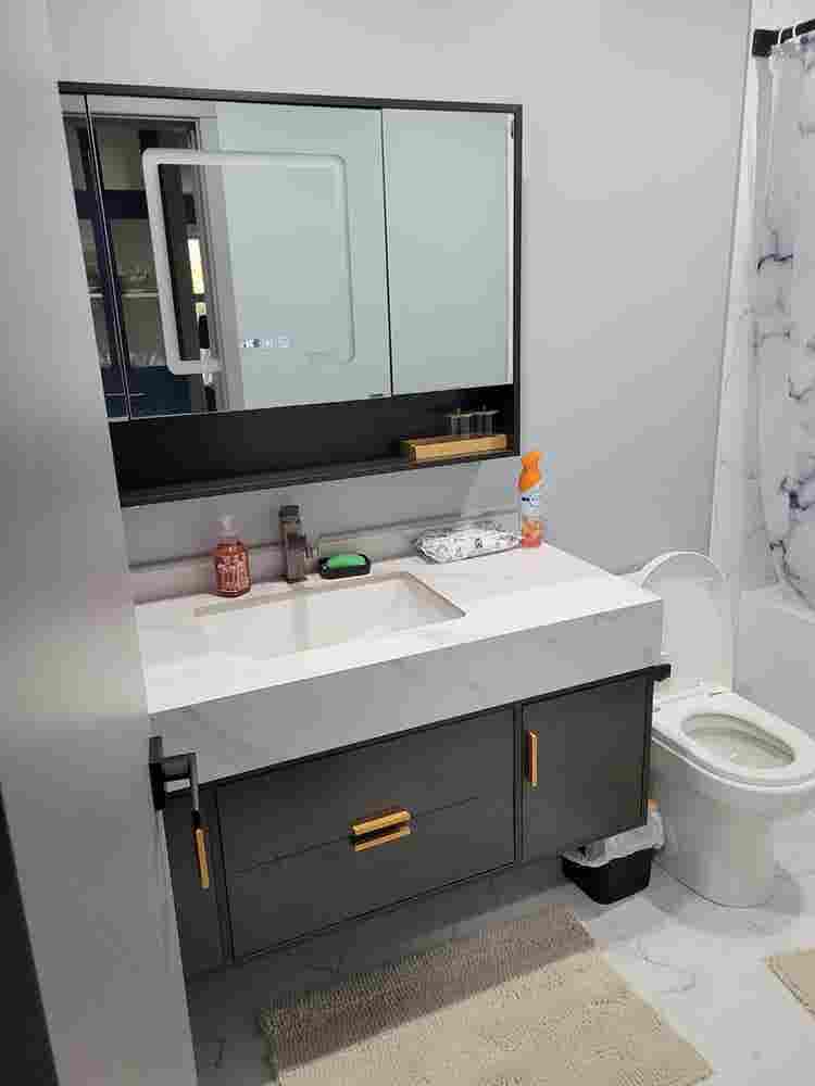 Room for rent+private bathroom