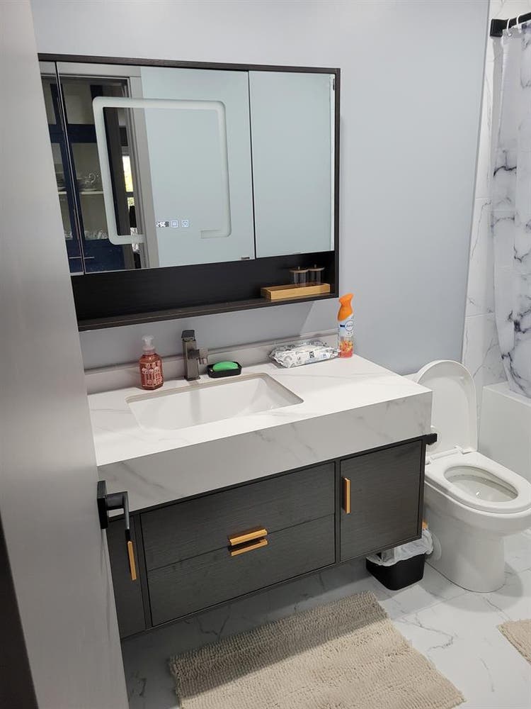 Room for rent+private bathroom