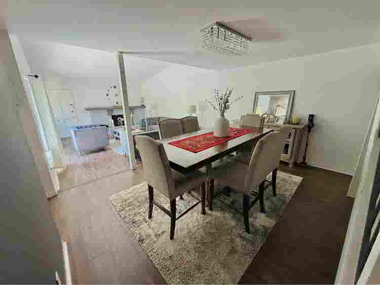 Spacious Room w/Private Bath (Csun)