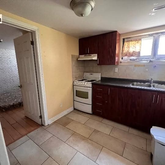 NEWLY FULLY RENOVATED BASEMENT