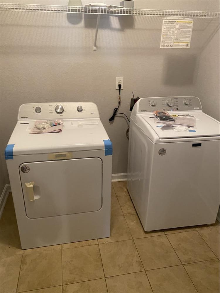 Room w/ Shared Bath Utilities Inc.
