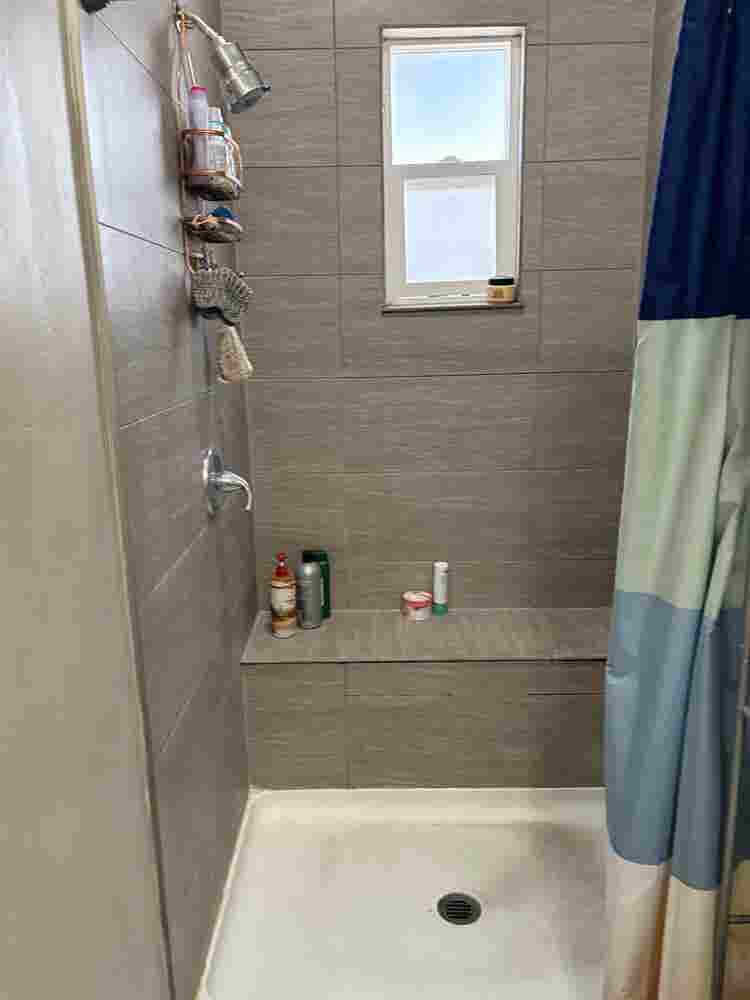 bath home close to U