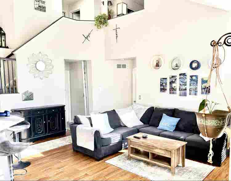 Master bedroom + walk-in bathroom