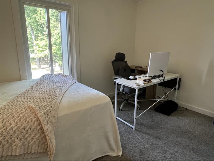 Quiet and comfortable room for rent