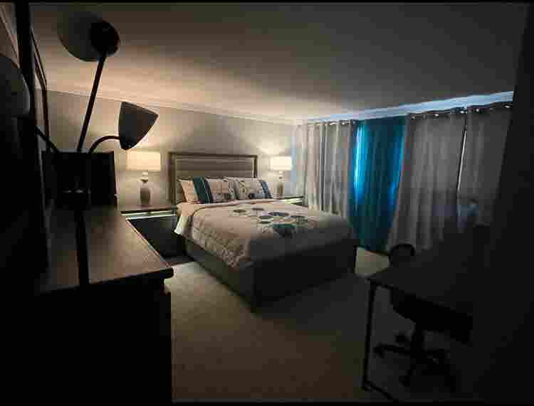 Room w/ Private Bath in Town Center