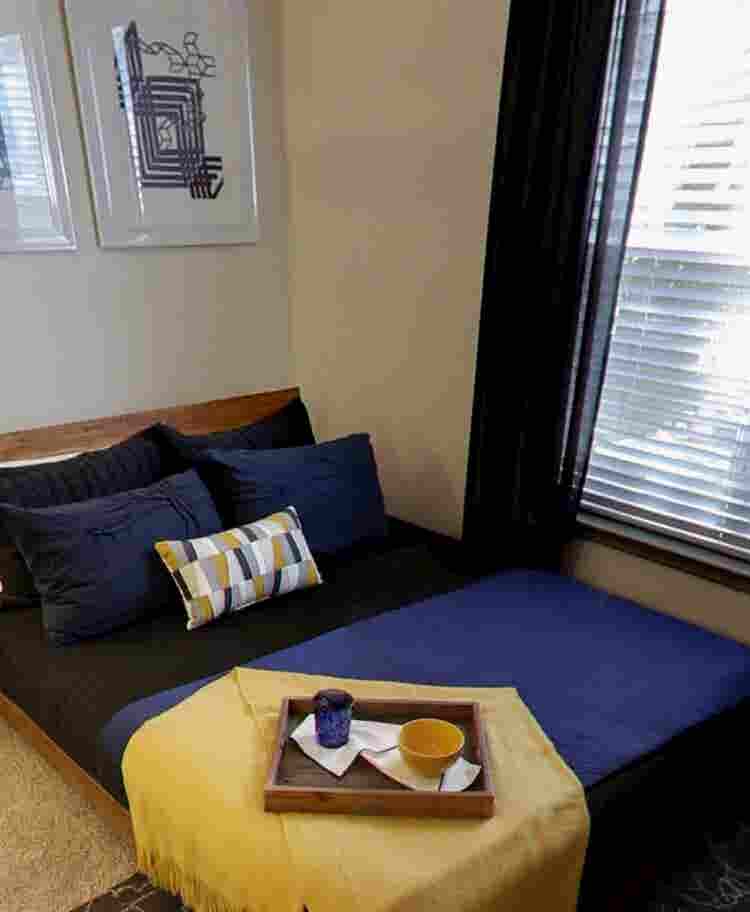 Beautiful lake view condo