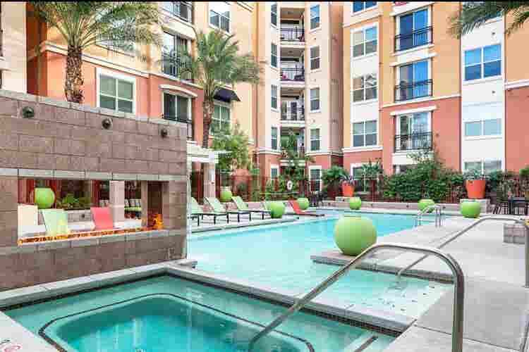 DISTRICT ON  CHEAP SUBLET