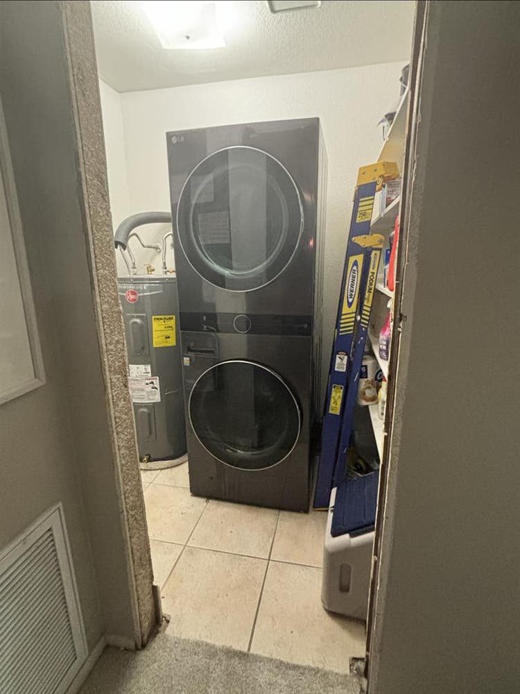 Looking for a roommate