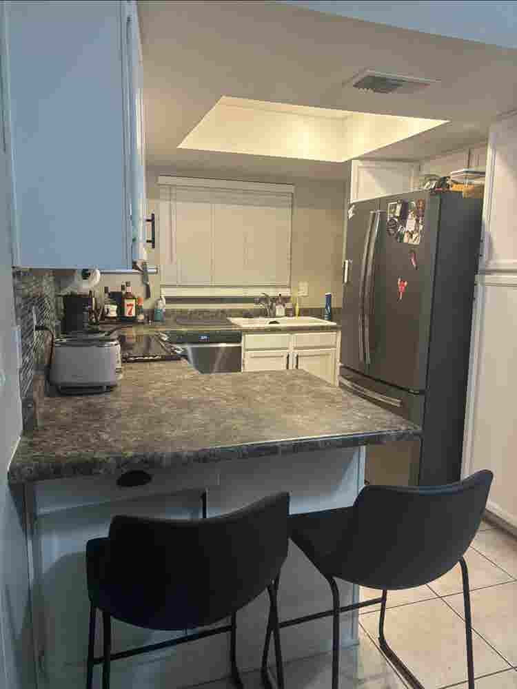 Looking for a roommate