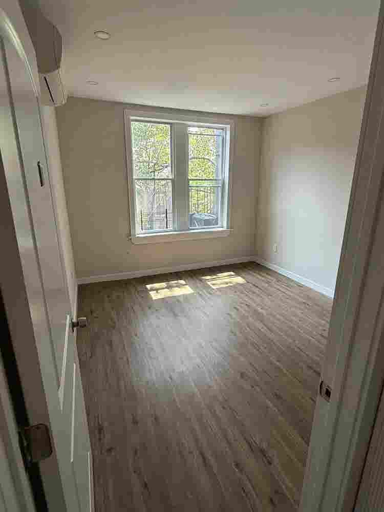 Spacious Rooms – Move In Today!