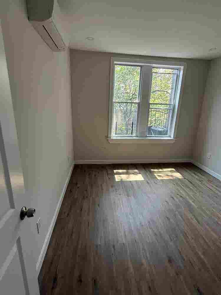 Spacious Rooms – Move In Today!