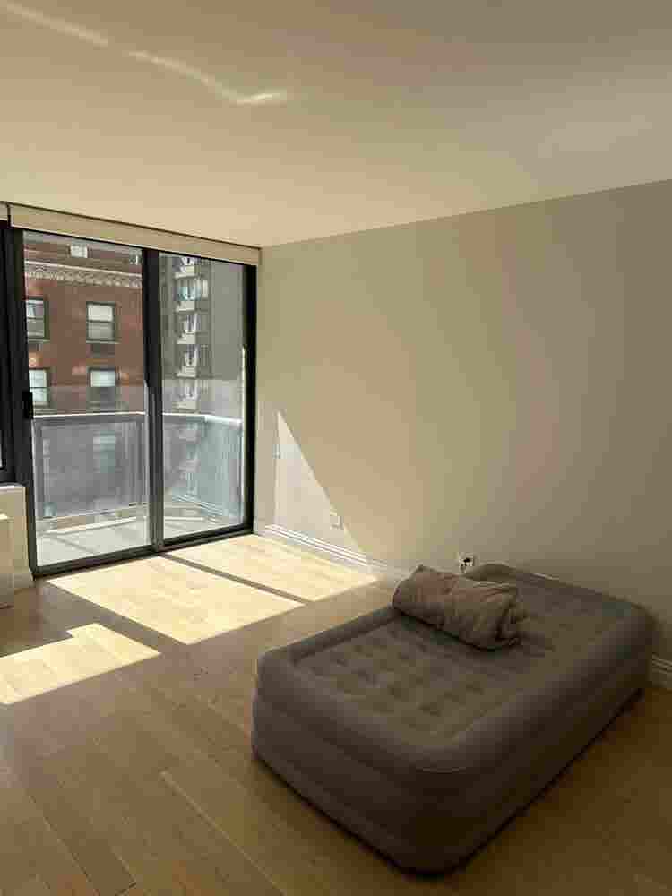 GREAT NICE ROOM FOR RENT IN A 2 BED