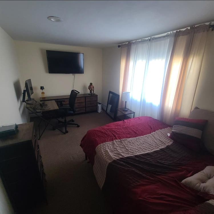 Furnished Room to Rent