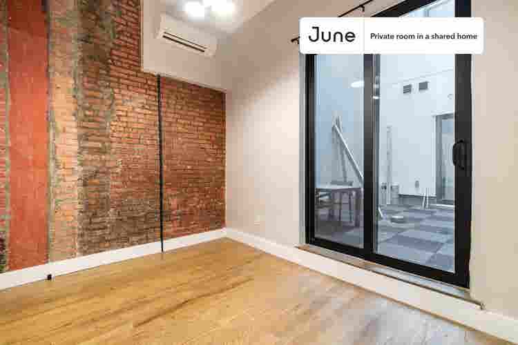 6 BR in New York City