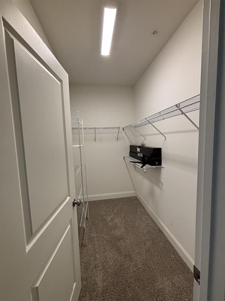 Private room and bathroom