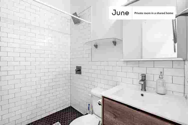 5 BR in New York City