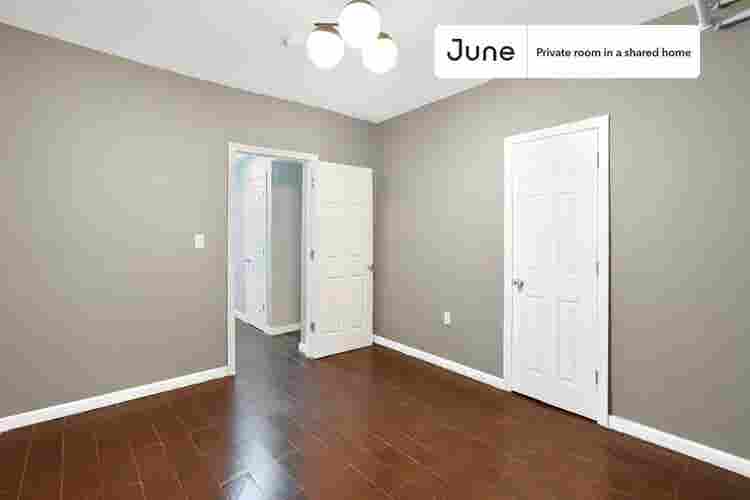 2 BR in New York City