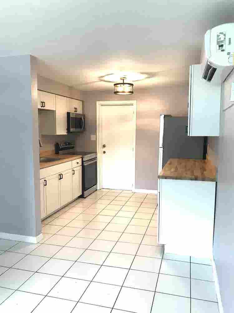 Rent a room in a duplex!