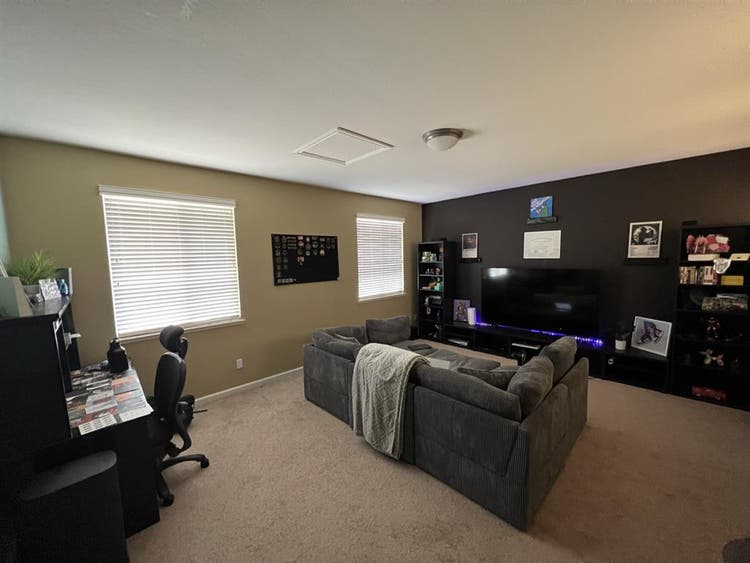 Beautiful home in Marysville