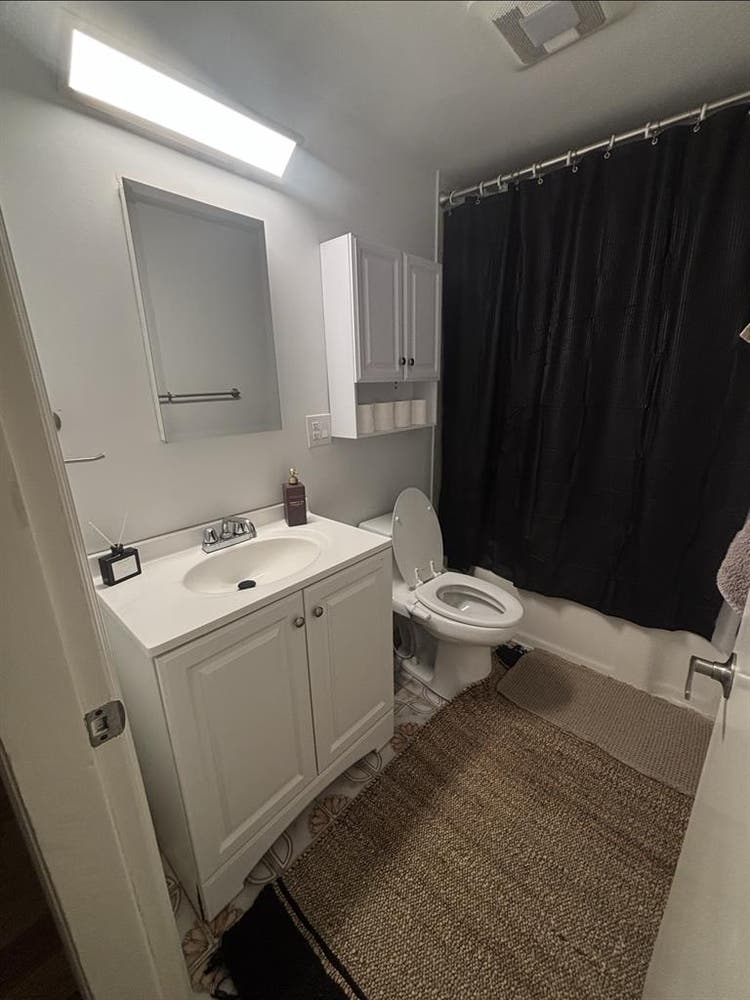 Furnished room for female