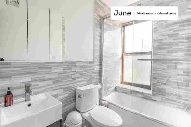 3 BR in New York City