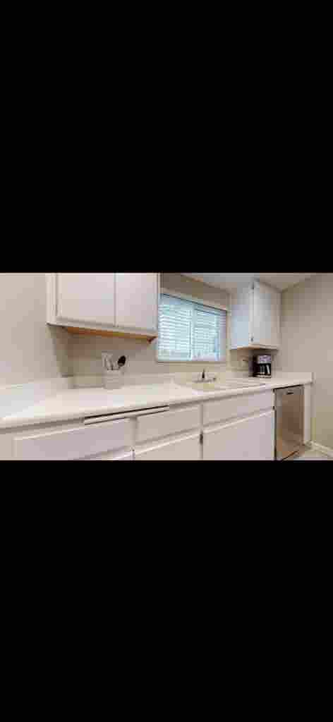 Pet friendly room in Santee