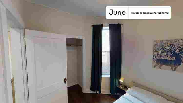 3 BR in Chicago
