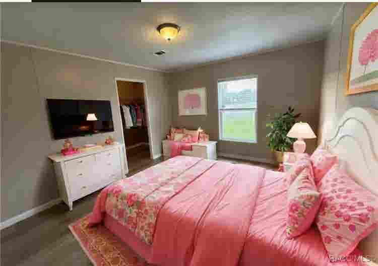 Rent a Beautiful like new house