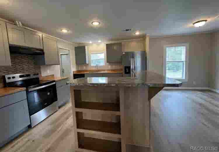 Rent a Beautiful like new house