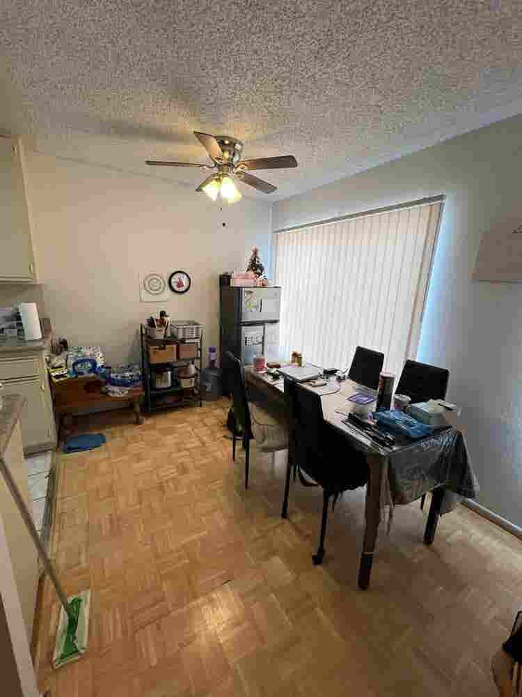 Roommate wanted - Master room