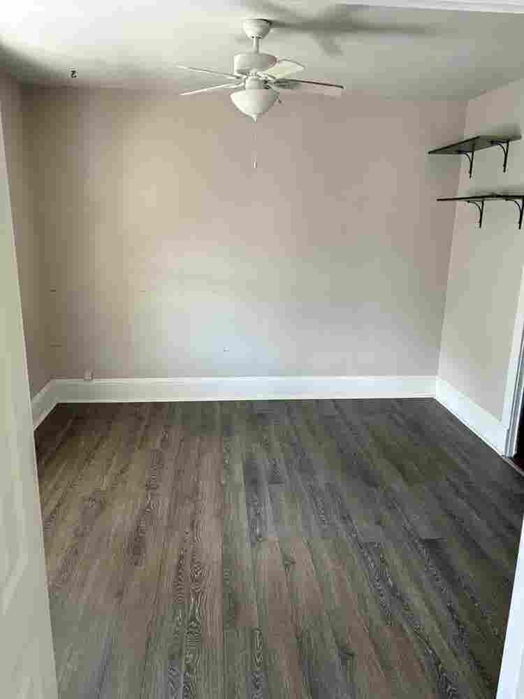 Home in Lakewood, 2 bedrooms avail.