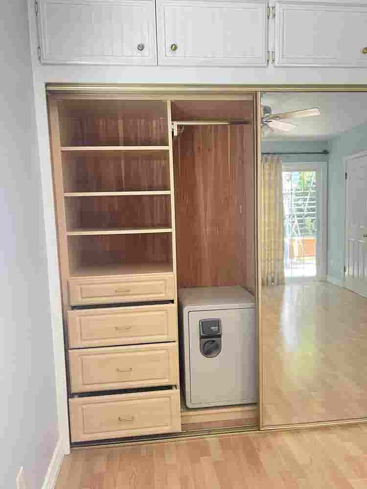 Large One Bedroom w private bath
