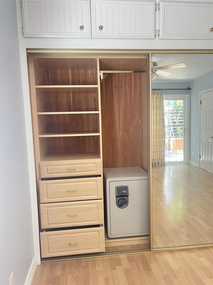 Large One Bedroom w private bath
